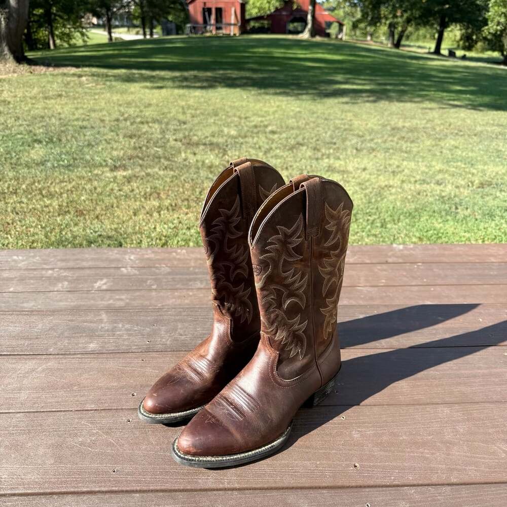Ariat Heritage R Toe Burnished Chocolate Western Boot